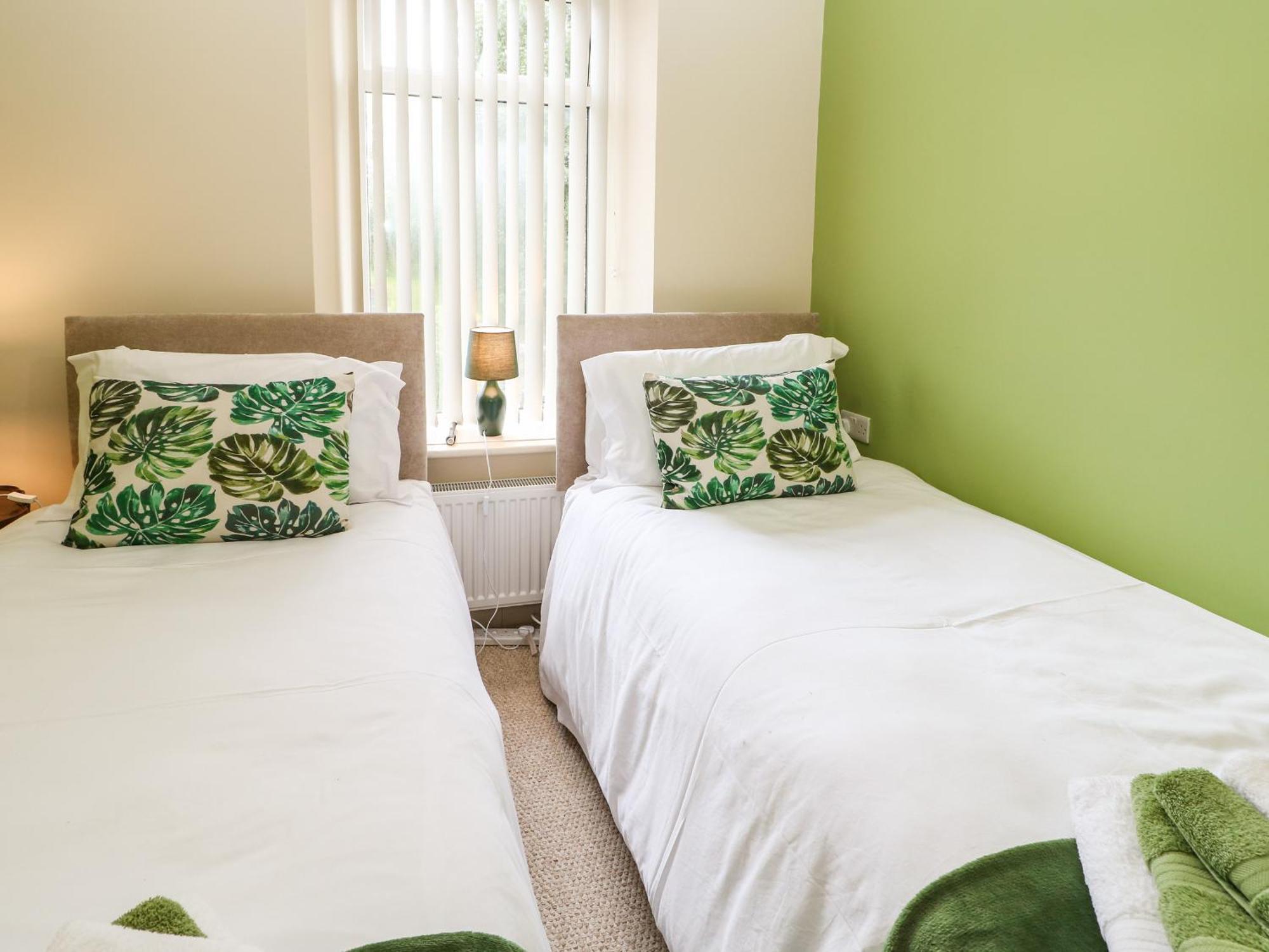 195 Durham Road Villa Consett Bagian luar foto
